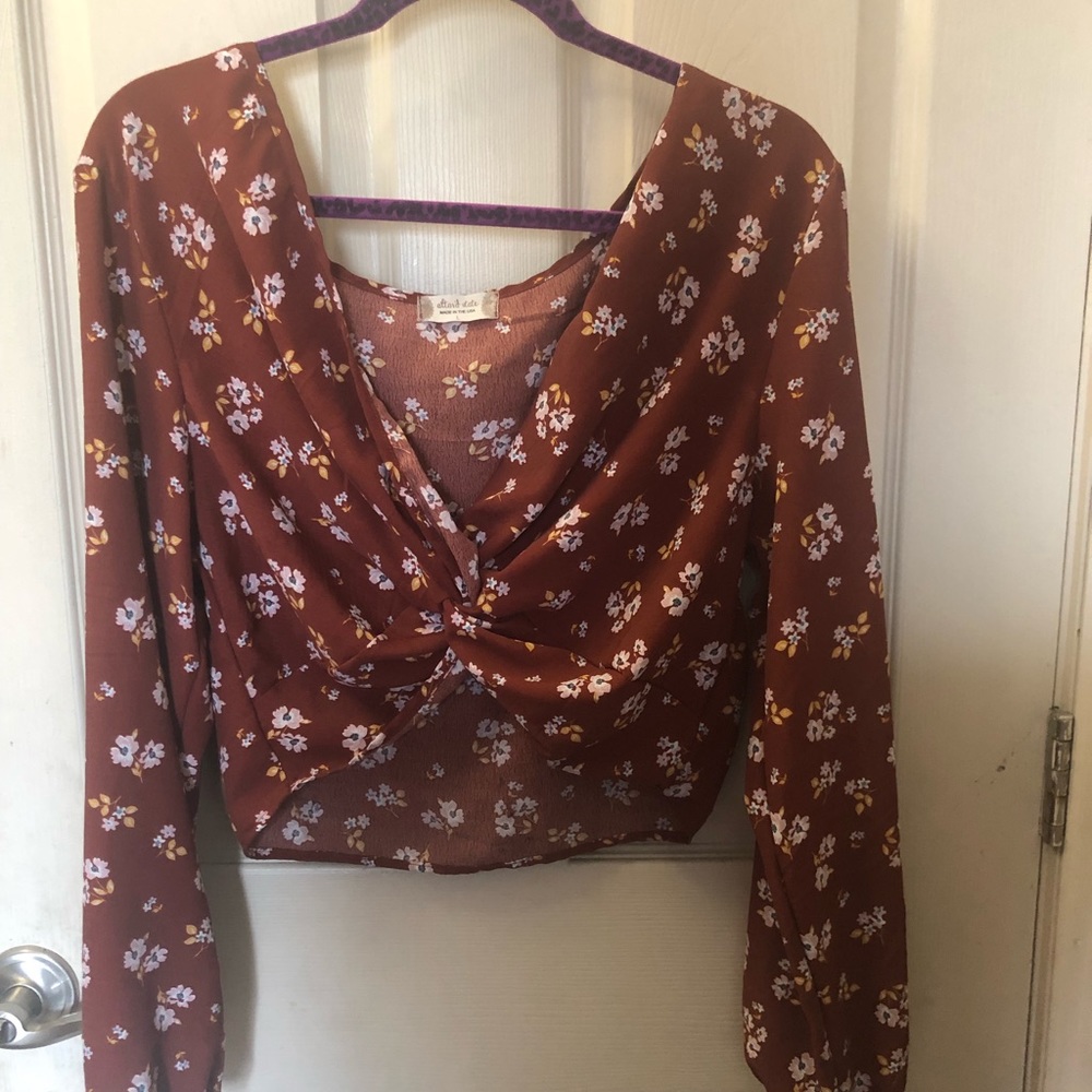 Altars State Crop Top